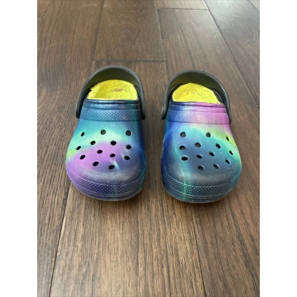 Crocs Kids Classic Tie-Dye Northern Lights Lined Clog Toddler C7 Multicolor